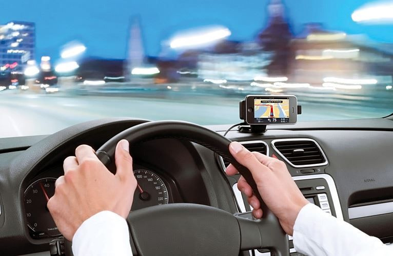 Pomocná zařízení pro automobil