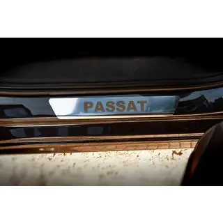 Prahové lišty Carmos V1 (4 ks, nerez) Volkswagen Passat B7 2012–2015 fotografie 4