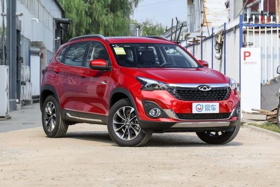 Recenze kompaktního crossoveru Chery Tiggo 7 FLY