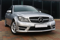 Mercedes C-class W204 2007–2015 Přední maska chladiče Diamond Silver fotografie 1
