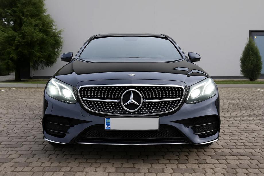 Mercedes E-Class W212 2009–2016 Přední maska chladiče Diamond Silver (pro Avantgarde a AMG-Line, 2013-2016) Fotografie 6