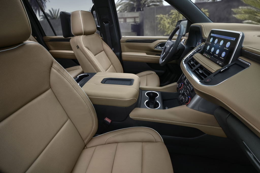 Velké osmimístné SUV Chevrolet Suburban
