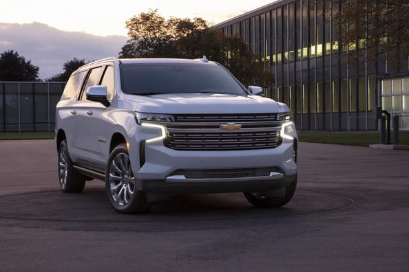Velké osmimístné SUV Chevrolet Suburban
