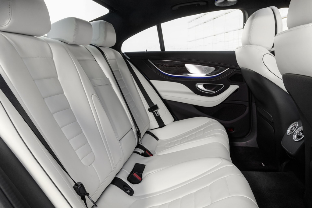 Kupé-sedan s pohonem všech kol Mercedes-Benz CLS-Class
