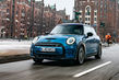 Recenze elektrického MINI Hatchback Electric fotografie 5