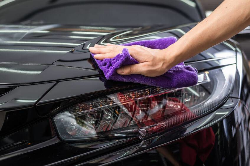 Jak správně nanést vosk na automobil