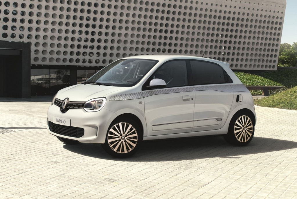 Recenze kompaktního modernizovaného hatchbacku Renault Twingo