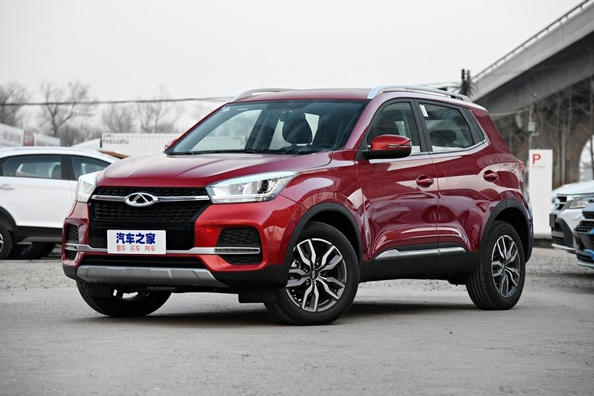 Modernizovaný městský crossover Chery Tiggo 4