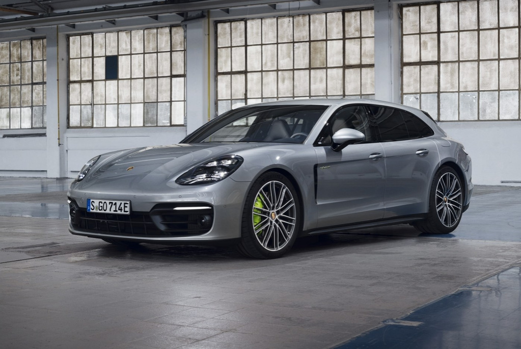 Recenze kombi s pohonem všech kol Porsche Panamera Sport Turismo