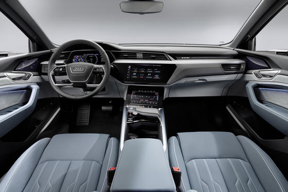 Kupéový elektrický crossover Audi e-tron Sportback s pohonem všech kol Fotografie 7
