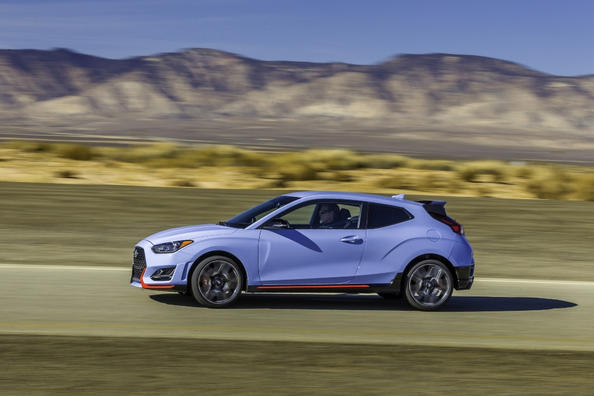 Recenze sportovního hatchbacku Hyundai Veloster N