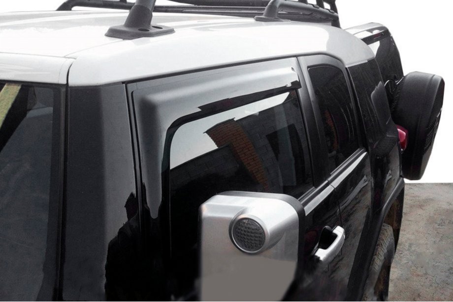 Toyota FJ Cruiser 2006–2022 Ofuky oken (2 ks, HIC) Fotografie 1