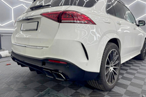 Mercedes GLE W167 2018– Zadní difuzor s koncovkami výfuku GLE63 Black (2018-2026) fotografie 1