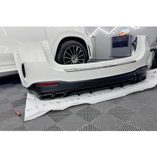 Zadní difuzor s koncovkami výfuku GLE63 Black (2018-2026) fotografie 3