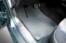 Volkswagen Golf 4 1997–2006 EVA autokoberce (černé) fotografie 1