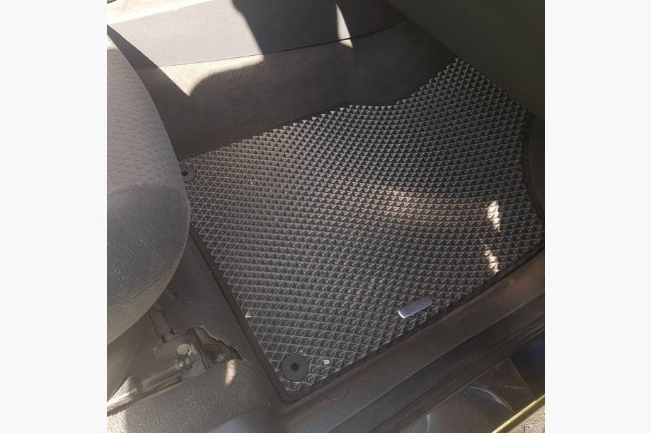Volkswagen Sharan 1995–2010 Autokoberce EVA do interiéru (2 řady, černé) Image