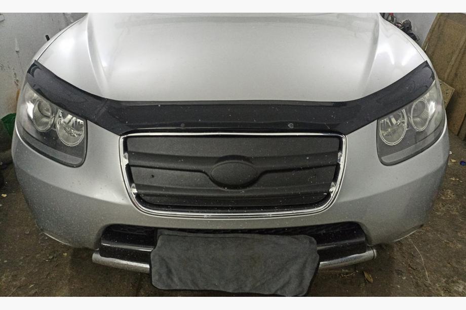 Hyundai Santa Fe 2 2006–2012 Zimní clona masky chladiče 2005-2010 (horní) Image