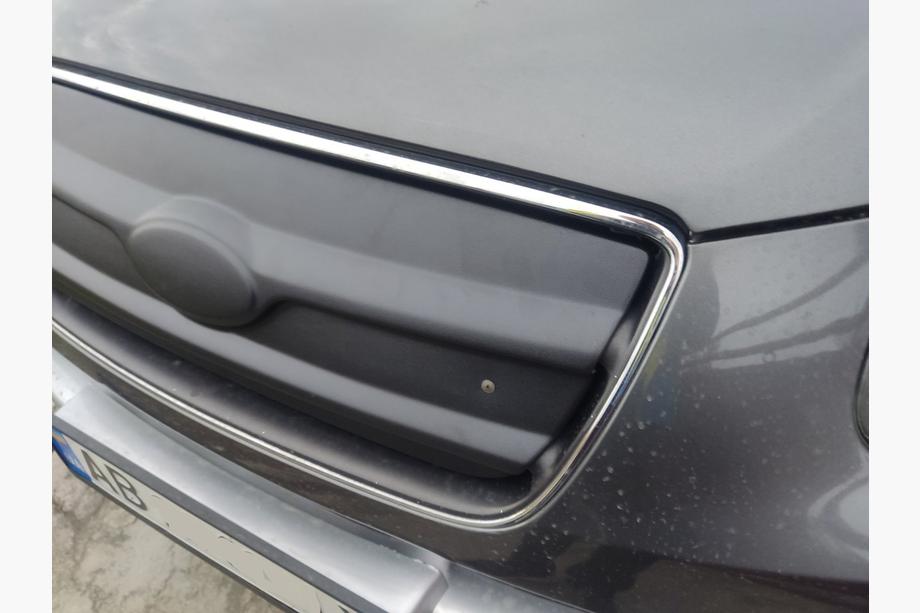 Hyundai Santa Fe 2 2006–2012 Zimní clona masky chladiče 2005-2010 (horní) Matná Fotografie 5