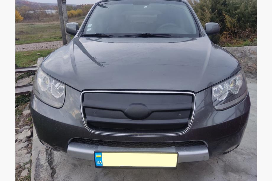 Hyundai Santa Fe 2 2006–2012 Zimní clona masky chladiče 2005-2010 (horní) Matná Fotografie 2