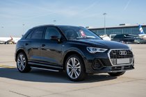 Audi Q3 2019–2025 Boční nášlapy Fullmond (2 ks, hliník) fotografie 1