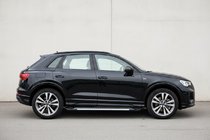 Audi Q3 2019–2025 Boční nášlapy Line (2 ks, hliník) fotografie 1