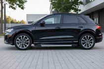 Audi Q3 2019–2025 Boční nášlapy RedLine (2 ks, hliník) fotografie 1