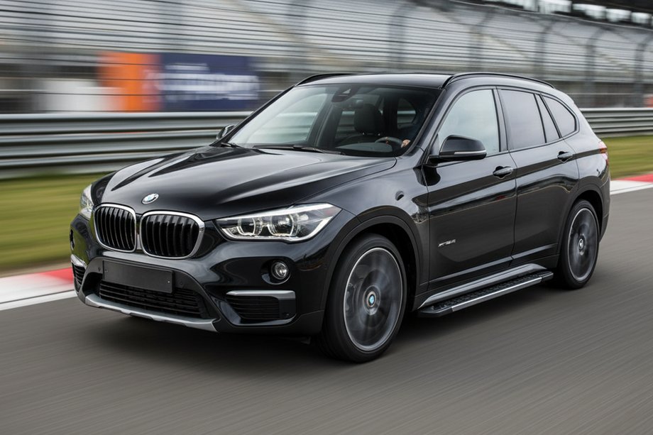 BMW X1 F48 2015–2022 Boční nášlapy RedLine (2 ks, hliník) Image