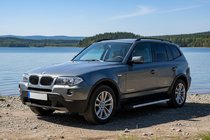 BMW X3 E83 2003–2010 Boční nášlapy Maya V1 (2 ks, hliník) fotografie 1
