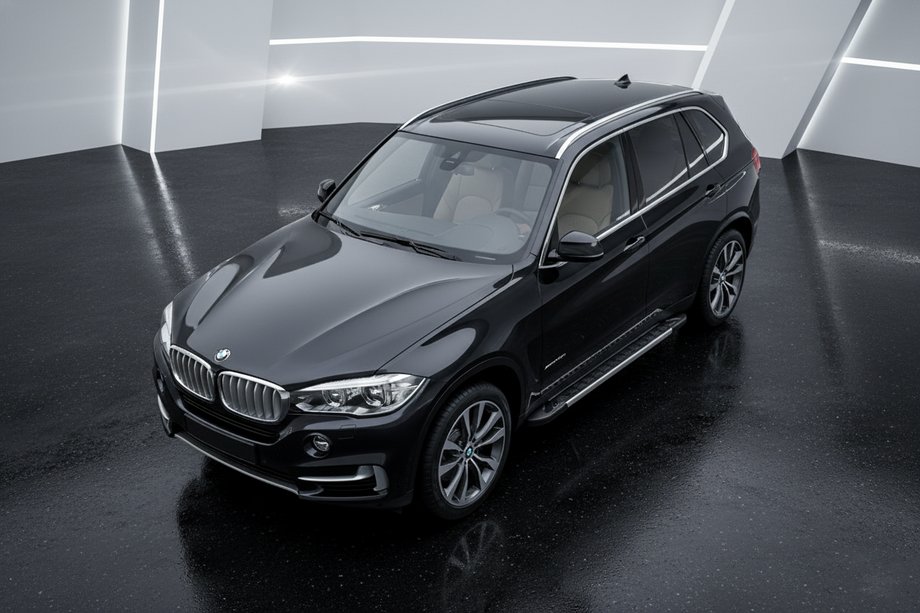 BMW X5 F15 2013–2018 Boční nášlapy RedLine (2 ks, hliník) Image