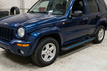 Jeep Cherokee/Liberty 2002–2007 Boční nášlapy Maya Blue (2 ks, hliník) fotografie 1