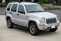 Jeep Cherokee/Liberty 2002–2007 Boční nášlapy Tayga Black (2 ks, hliník) fotografie 1