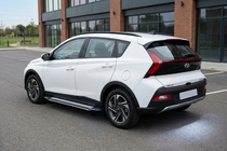 Hyundai Bayon 2021– Boční nášlapy Rainbow (2 ks, hliník) fotografie 1