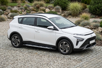 Hyundai Bayon 2021– Boční nášlapy Sunrise (2 ks, hliník) fotografie 1