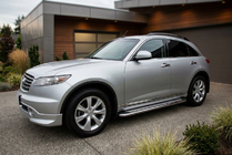 Infiniti FX 2003–2008 Boční nášlapy Maydos V2 (2 ks, hliník) fotografie 1