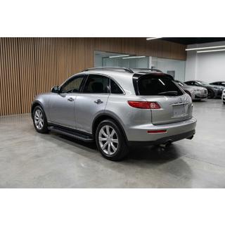 Boční nášlapy Fullmond (2 ks, hliník) Infiniti FX 2003–2008 fotografie 1