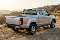Isuzu D-Max 2011–2019 Boční nášlapy BlackLine (2 ks, hliník) fotografie 1