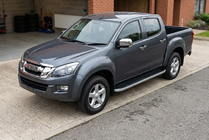 Isuzu D-Max 2011–2019 Boční nášlapy Tayga Grey (2 ks, hliník) fotografie 1