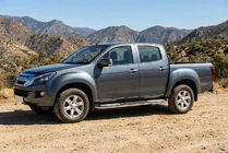 Isuzu D-Max 2011–2019 Boční nášlapy Tayga V2 (2 ks, hliník) fotografie 1