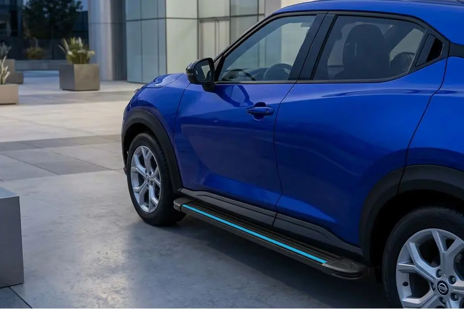 Nissan Juke 2020– Boční nášlapy Maya Blue (2 ks, hliník) Image
