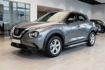 Nissan Juke 2020– Boční nášlapy Allmond Grey (2 ks, hliník) fotografie 1