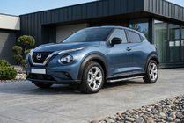 Nissan Juke 2020– Boční nášlapy Fullmond (2 ks, hliník) fotografie 1
