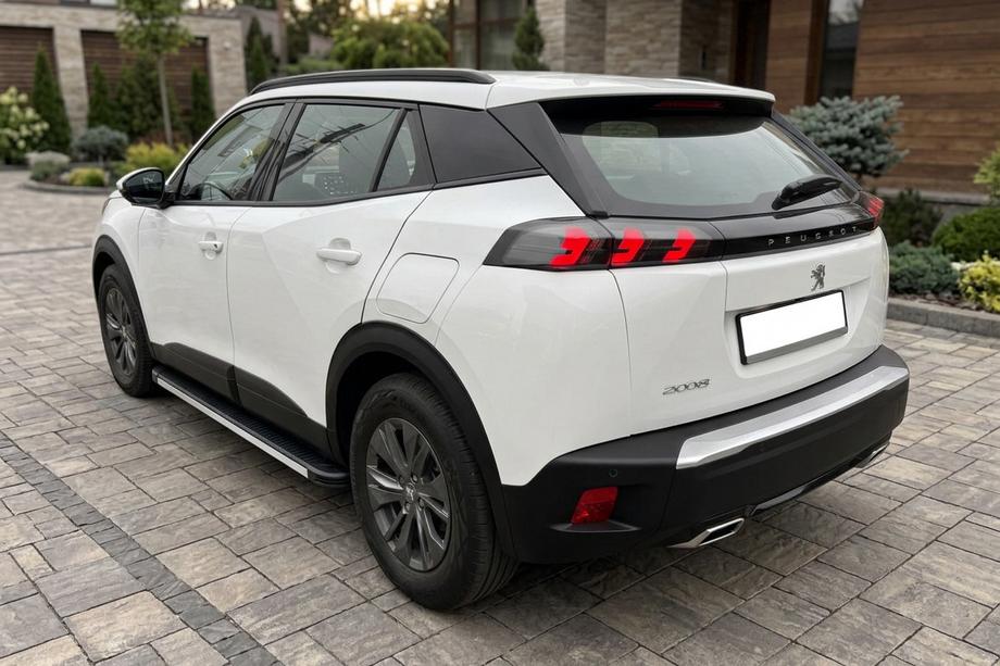 Peugeot 2008 2019– Boční nášlapy Maya V1 (2 ks, hliník) Image
