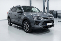 SsangYong Korando 2019– Boční nášlapy BlackLine (2 ks, hliník) fotografie 1