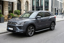 SsangYong Korando 2019– Boční nášlapy Tayga Grey (2 ks, hliník) fotografie 1