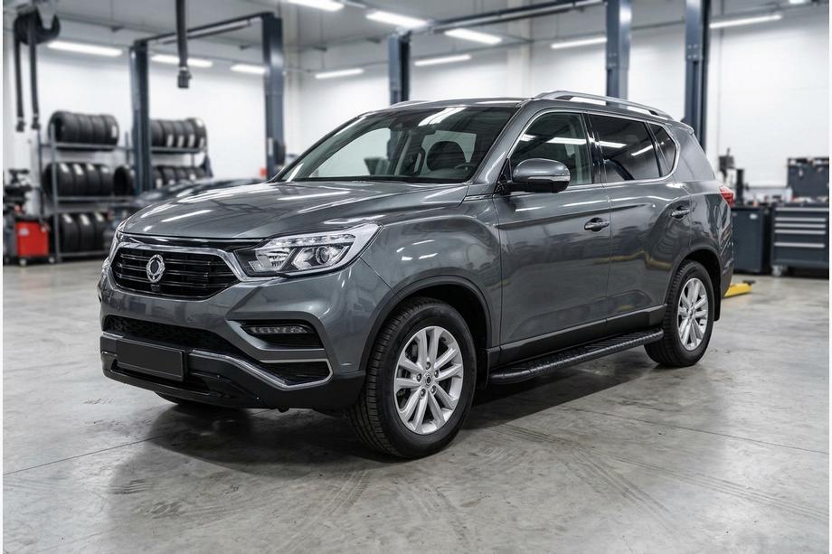 SsangYong Rexton II 2017– Boční nášlapy Bosphore Black (2 ks, hliník) Image