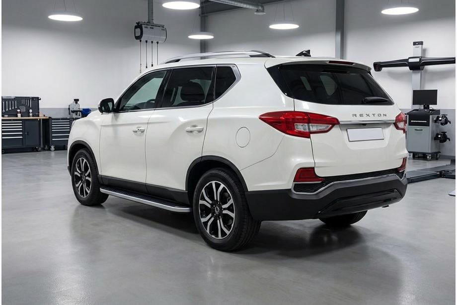 SsangYong Rexton II 2017– Boční nášlapy Tayga Grey (2 ks, hliník) Image