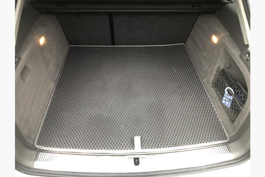 Audi A4 B8 2007–2015 EVA koberec do kufru (Avant, černý) Image