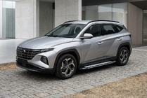 Hyundai Tucson NX4 2021– Boční nášlapy Rainbow (2 ks, hliník) fotografie 1