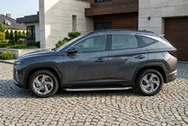 Hyundai Tucson NX4 2021– Boční nášlapy BlackLine (2 ks, hliník) fotografie 1