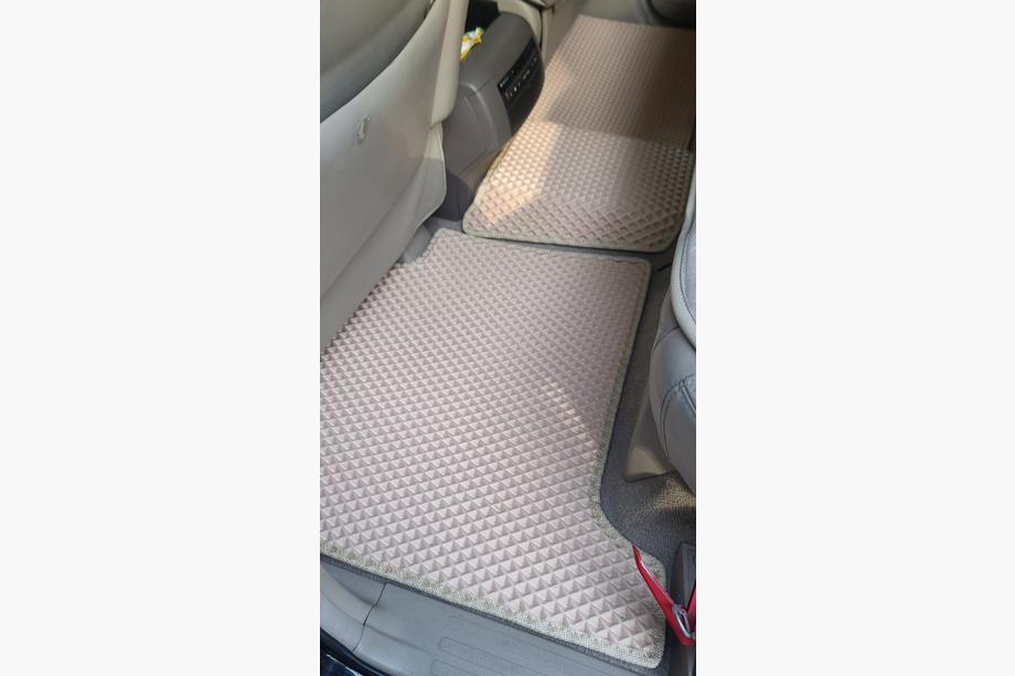 Lexus GX470 2002–2009 EVA autokoberce (2 řady, béžové) Fotografie 3